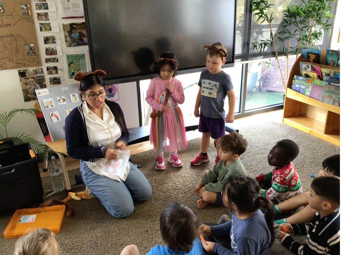 Mindful Monkies founder leading a story-time session
